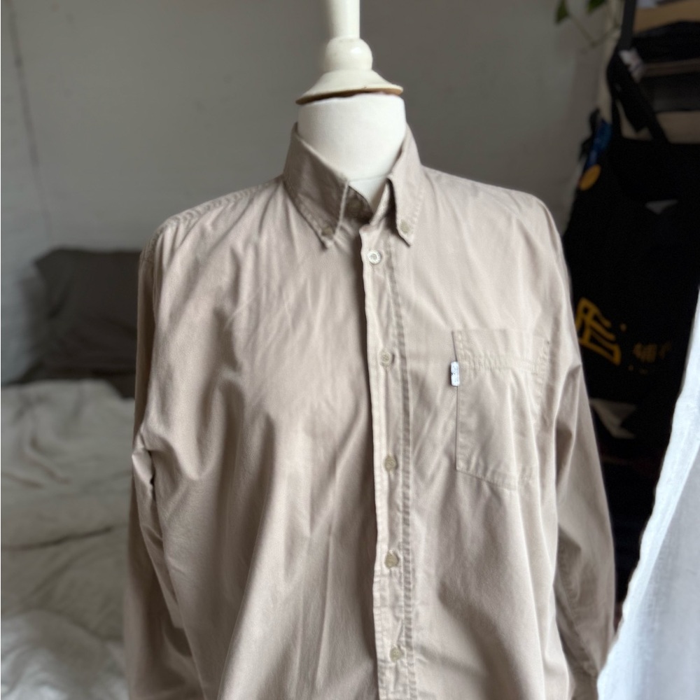 Oversize Vintage Levi’s Beige Shirt